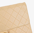 CHANEL Matelasse Single Flapbag Medium Push-Lock (U2)