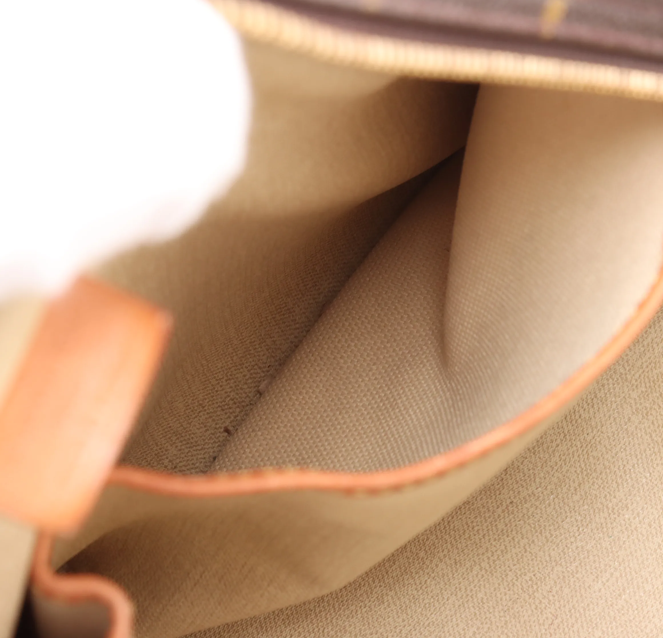 Louis Vuitton Monogram Deauville (Z3)