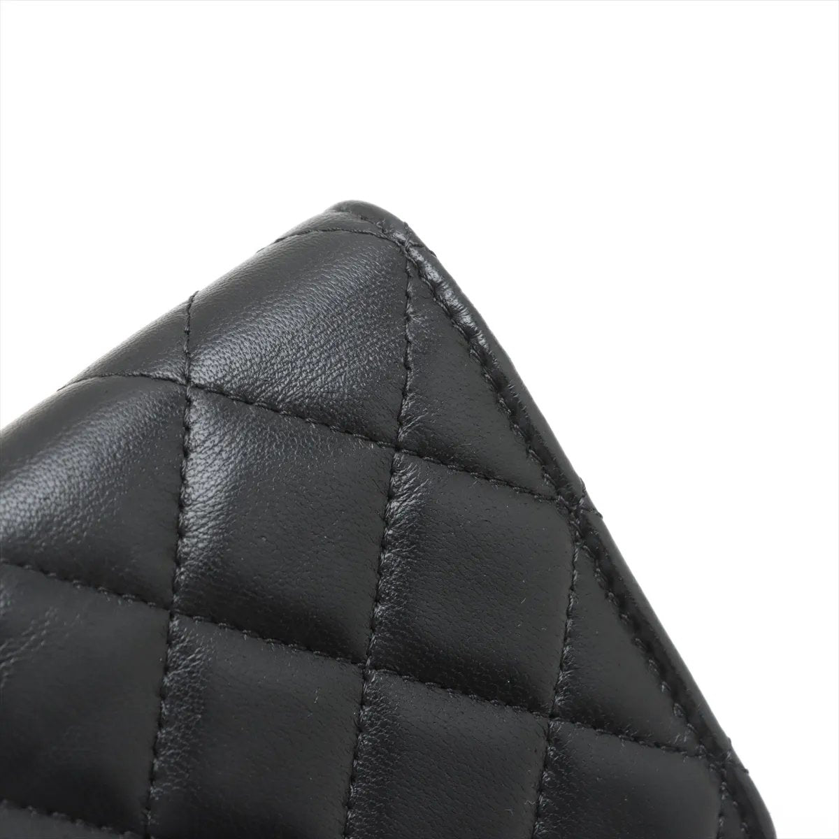 Chanel Pearl Crush Flap Clutch With Chain Mini (N1)