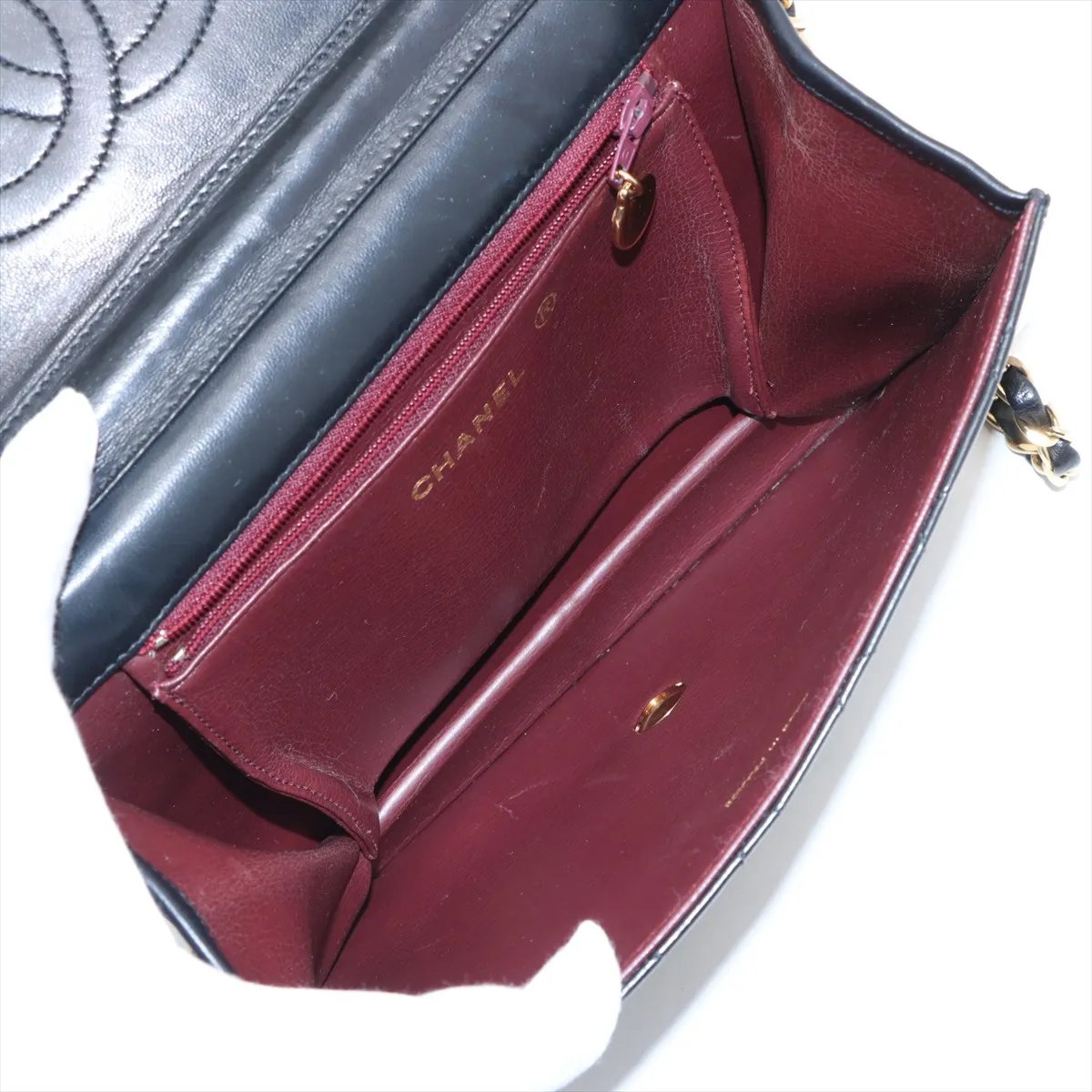 CHANEL Matelasse Single Flapbag Small Push-Lock GHW (U2)