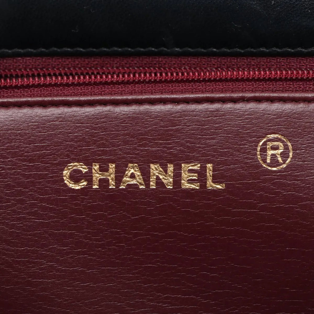 CHANEL Matelasse Single Flapbag Small Push-Lock GHW (U2)