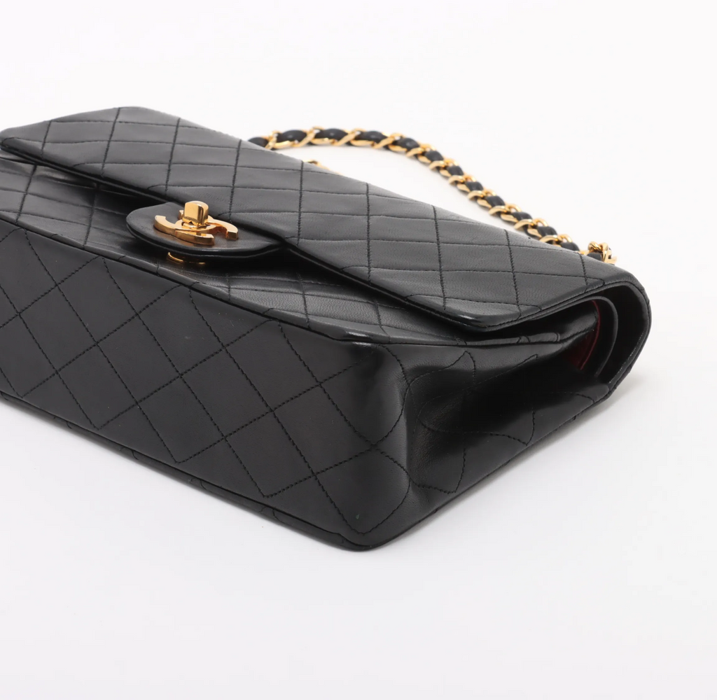 CHANEL Classic Double Flap Medium (U2)