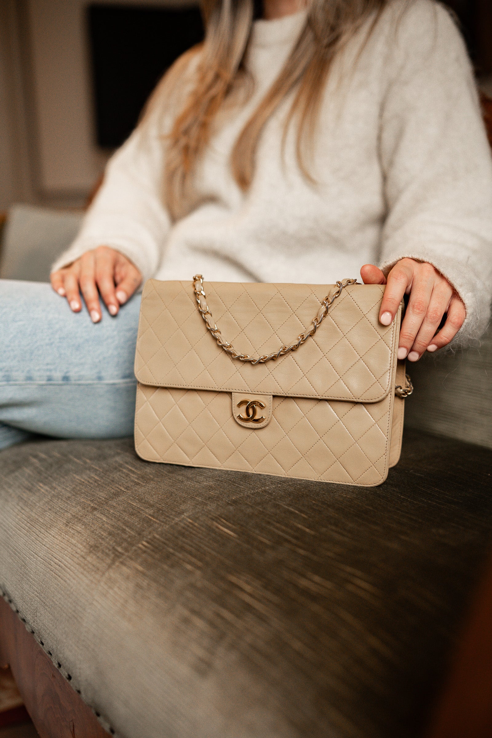 CHANEL Matelasse Single Flapbag Medium Push-Lock (U2)